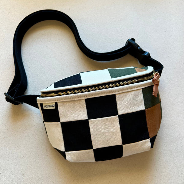 checkerboard fanny bag, black+natural with forest+caramel